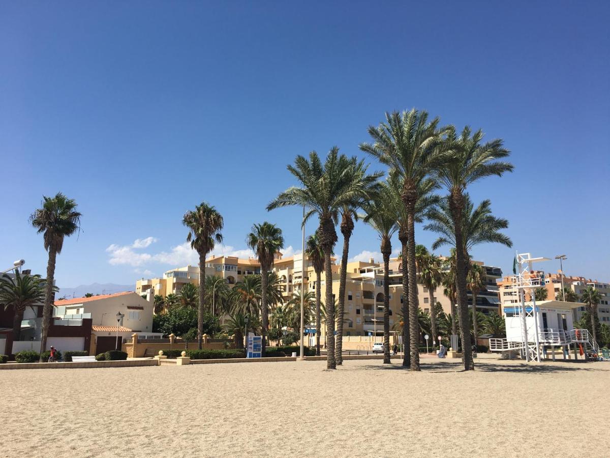 Atico Almeria. Paseo Maritimo Roquetas De Mar Exterior photo